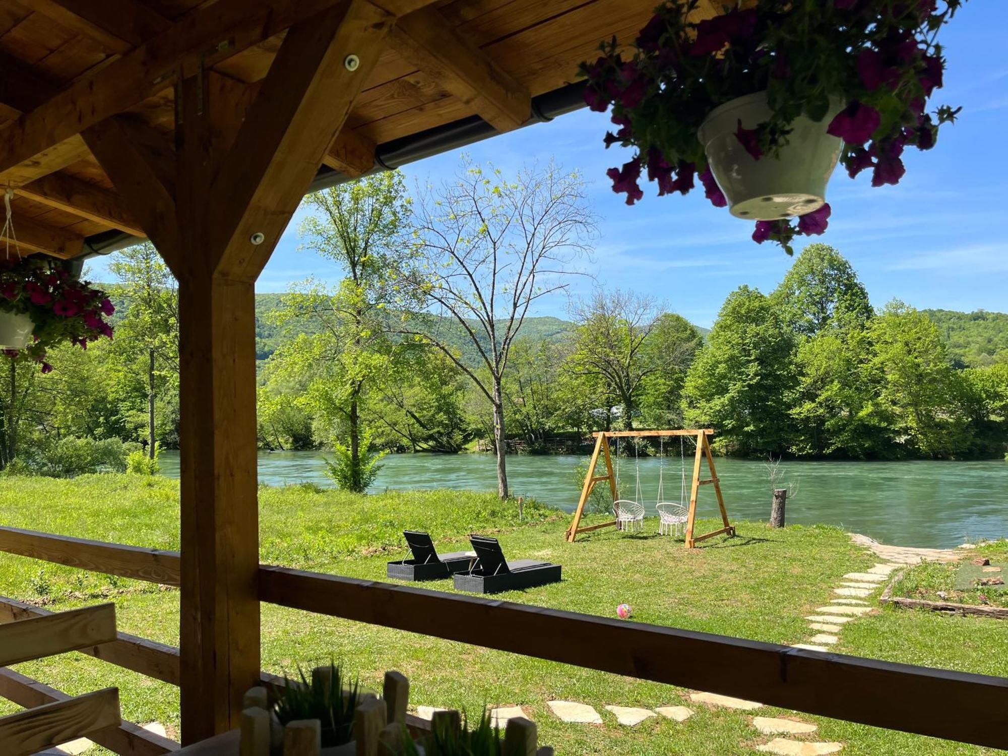 Vikendica Krupa Na Vrbasu Villa Banja Luka Bagian luar foto