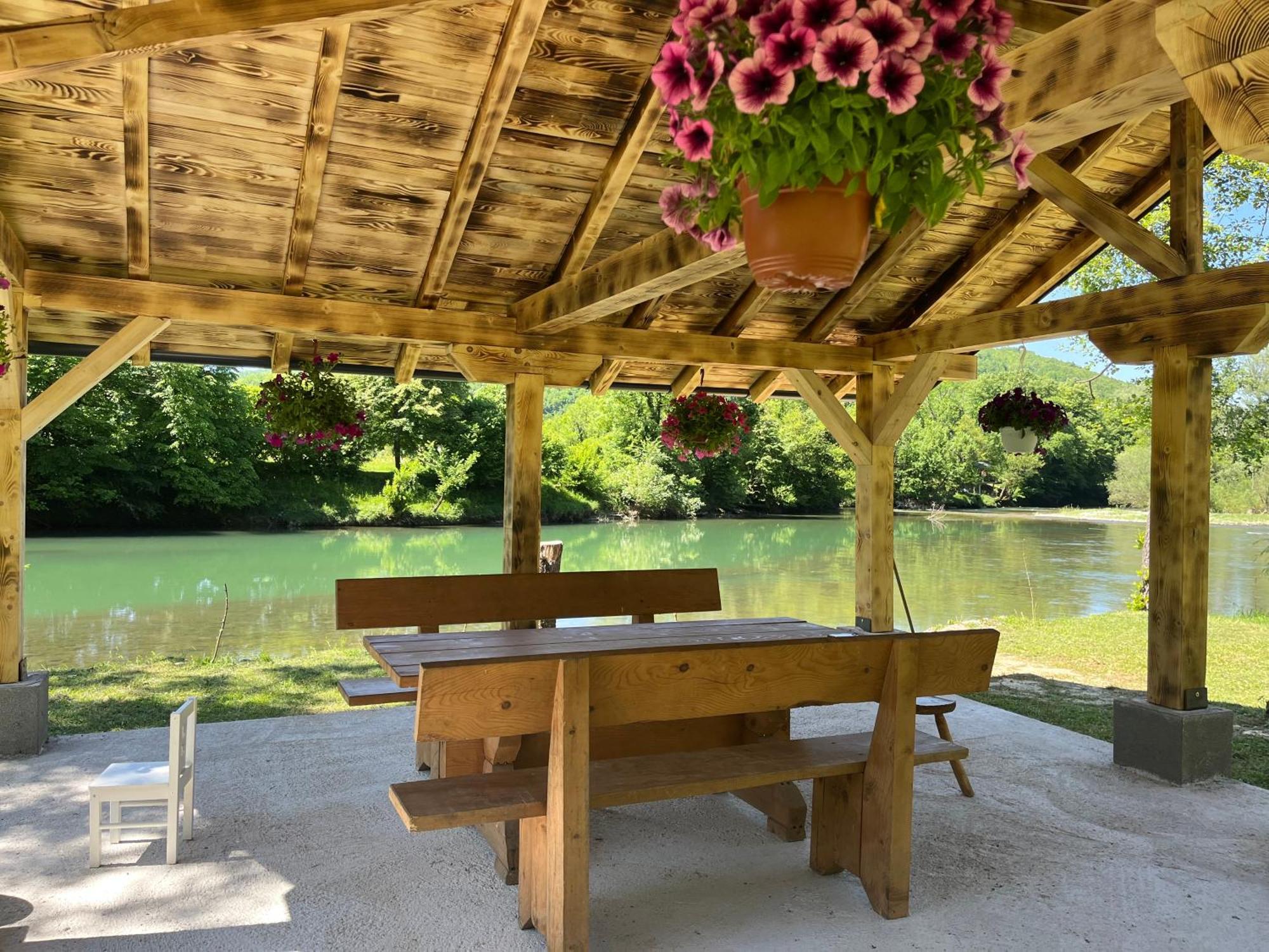 Vikendica Krupa Na Vrbasu Villa Banja Luka Bagian luar foto